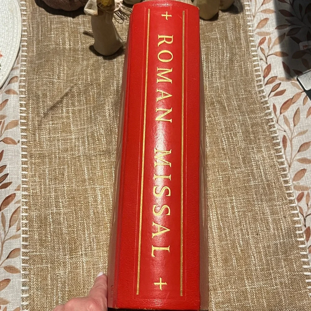 Vintage America roman missal